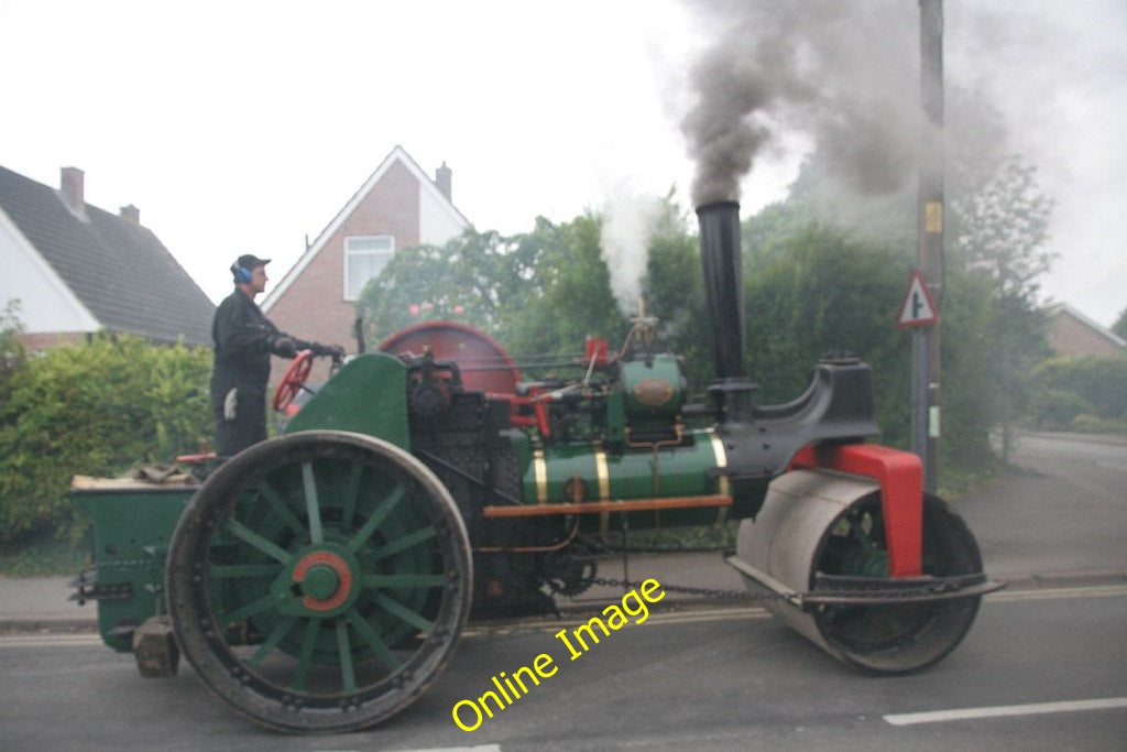 Photo 6x4 Making Smoke Cholsey The steam roller which is making all the s c2010