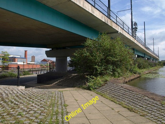 Photo 6x4 Beneath Pomona station Salford\/SJ8098 The towpath along the no c2010