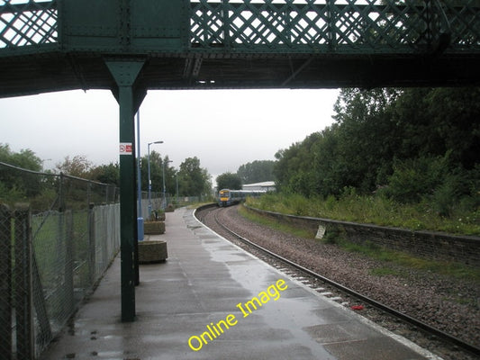 Photo 6x4 Train approaching Beccles Station  c2010