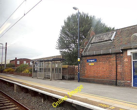 Photo 6x4 Speeding through Longport Station Stoke-on-Trent  c2010