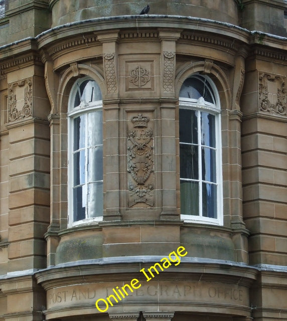 Photo 6x4 Helensburgh Post Office Detail of the corner of the building, s c2010