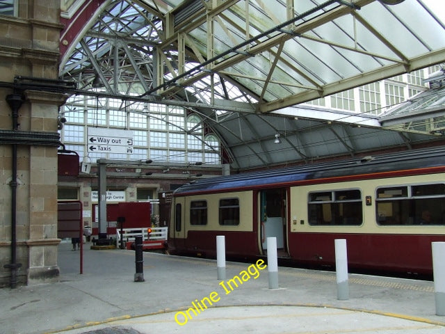 Photo 6x4 Helensburgh Central Station Looking towards the main concourse  c2010