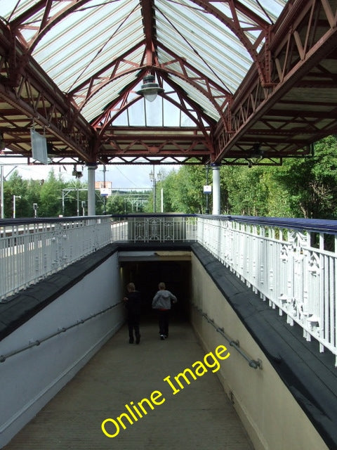 Photo 6x4 Dumbarton Central station The ramp leads down from the ticket o c2010