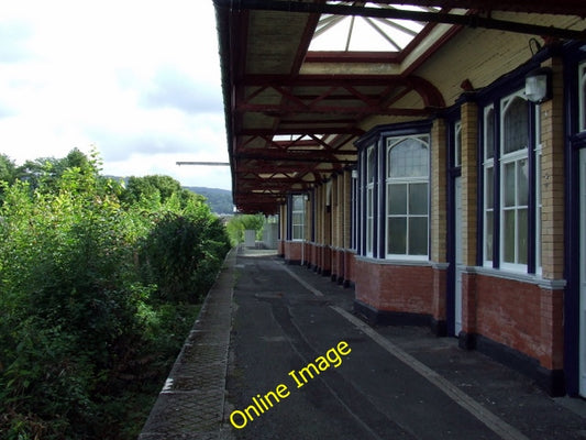 Photo 6x4 Dumbarton Central station A disused platform and trackbed, shar c2010