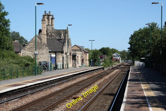 Photo 6x4 Saxilby Station Un-manned station at Saxilby c2010