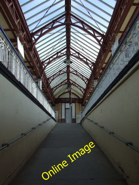 Photo 6x4 Dumbarton Central station The ramp from the subway up to Platfo c2010