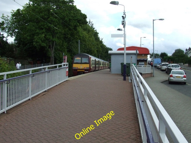 Photo 6x4 Balloch Railway Station Alexandria The ramp from Balloch Road t c2010