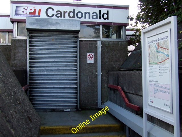 Photo 6x4 Cardonald railway station The ticket office is beside the footb c2010