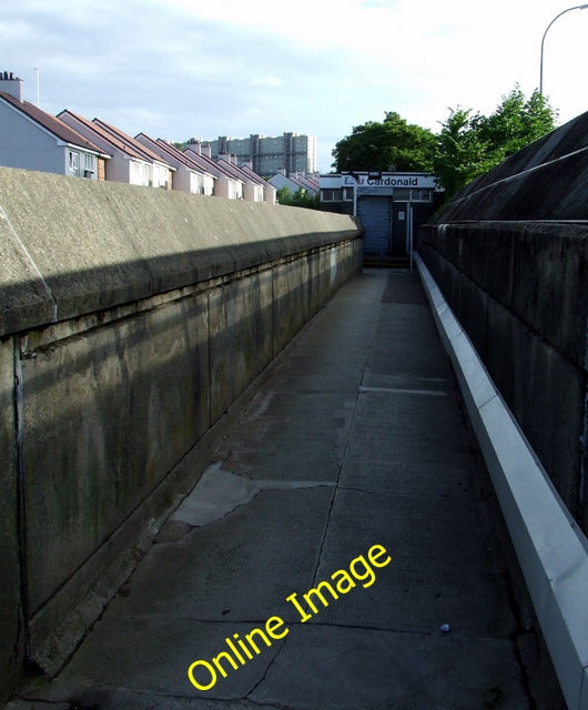 Photo 6x4 Cardonald railway station Looking along the footbridge deck to  c2010