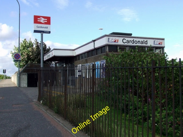 Photo 6x4 Cardonald railway station The ticket office is on Berryknowes R c2010