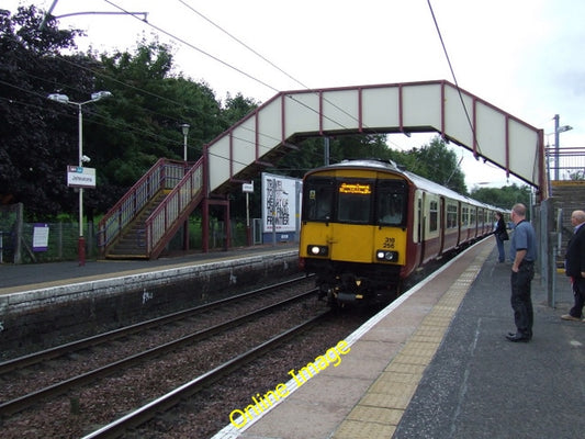 Photo 6x4 Johnstone railway station Johnstone\/NS4362 A train for Glasgow c2010