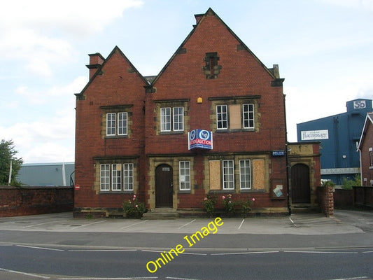 Photo 6x4 Former Police Station - Weeland Road Knottingley  c2010