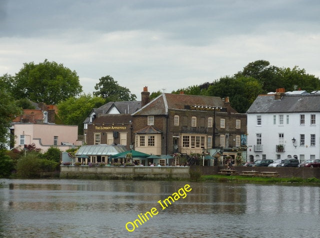 Photo 6x4 The London Apprentice, Old Isleworth Popular riverside pub view c2010