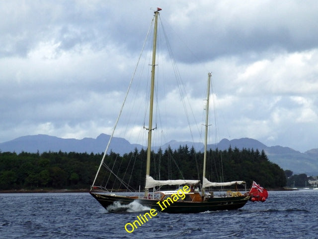 Photo 6x4 Yacht off Rosneath Point Helensburgh Robert Ness is in the back c2010