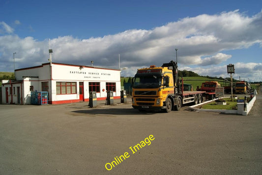 Photo 6x4 Easterton Service Station Craigend\/NS7887 An oldie-worldy type c2010