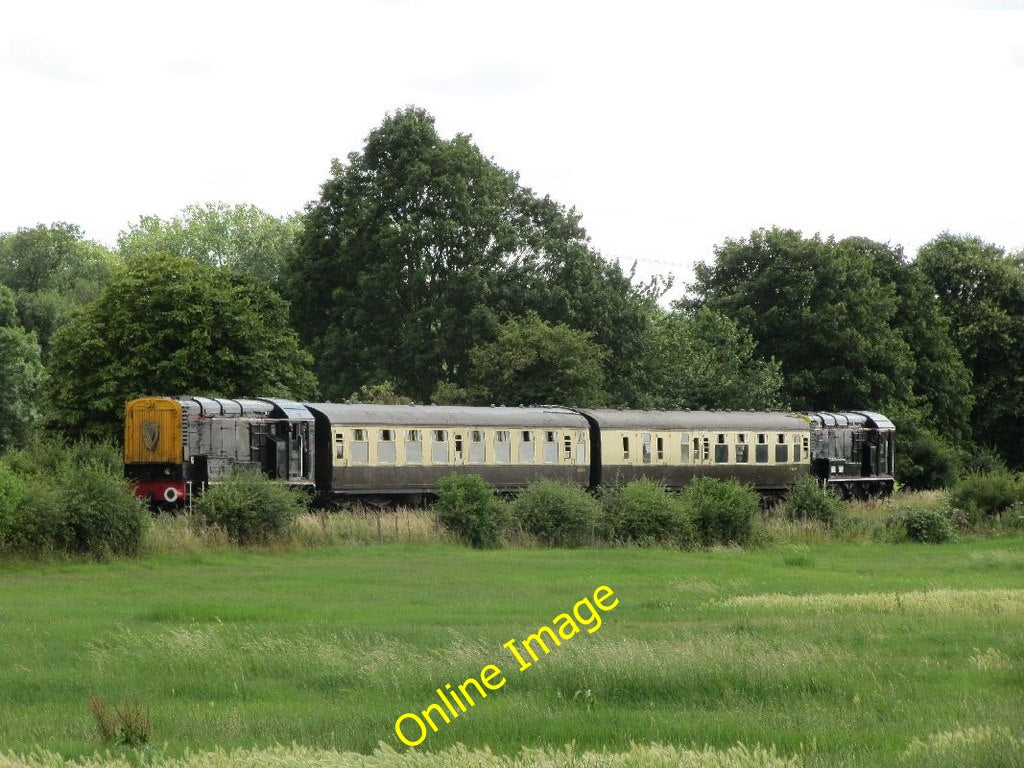 Photo 6x4 On its way to the station Cholsey A train from the Cholsey and  c2010