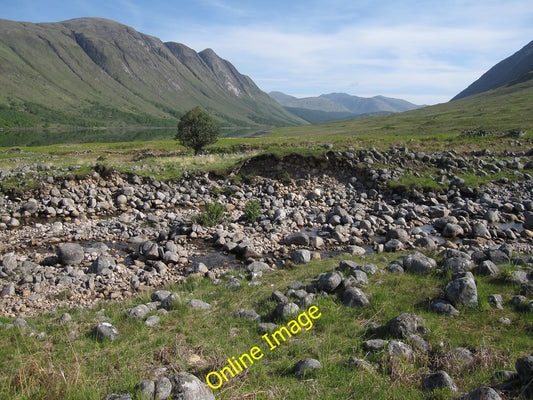 Photo 6x4 Allt Ghiusachan Inverghiusachan Point River approaching Loch Et c2010