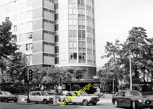 Photo 6x4 St Johns Wood Underground Station, entrance Hampstead\/TQ2685 V c1978