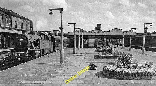 Photo 6x4 Willesden Junction Station (Main Line) Acton\/TQ2080 View eastw c1962