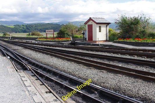 Photo 6x4 Porthmadog Harbour station throat Trackwork and flowers at the  c2010