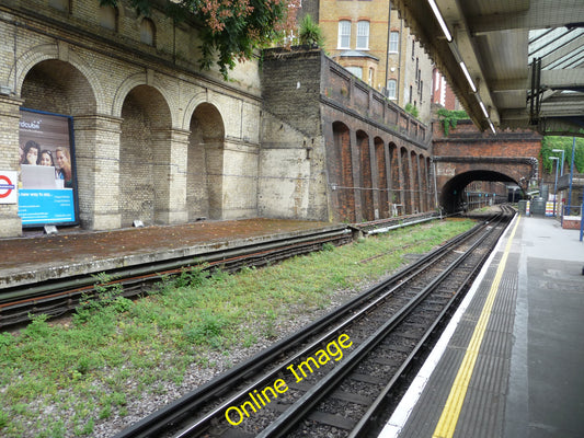 Photo 6x4 London : Kensington - South Kensington Tube Station Chelsea Pla c2010