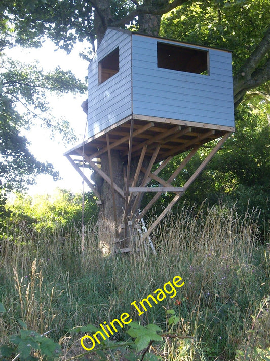 Photo 6x4 Tree house Lochside\/NO7364 Warburton spinney. c2010