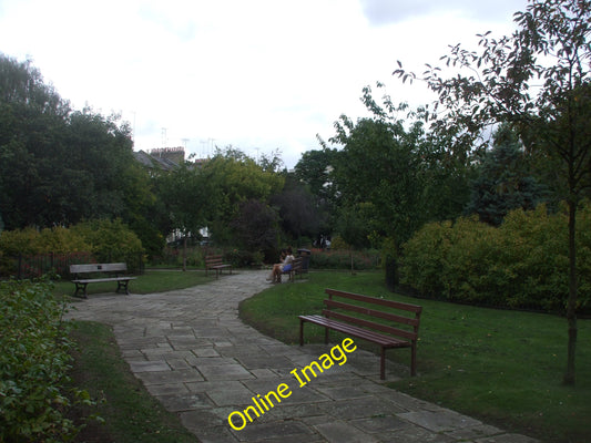 Photo 6x4 Gwendwr Garden, near Talgarth Rd, London Kensington\/TQ2579 The c2010