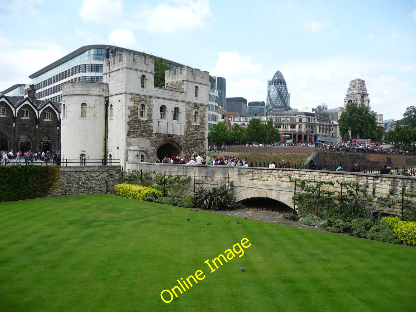 Photo 6x4 London : Tower Hamlets - Tower of London Part of the Tower wher c2010