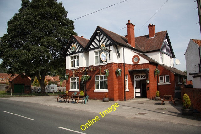 Photo 6x4 The Gate Inn Retford Village pub near the church in Ordsall c2010