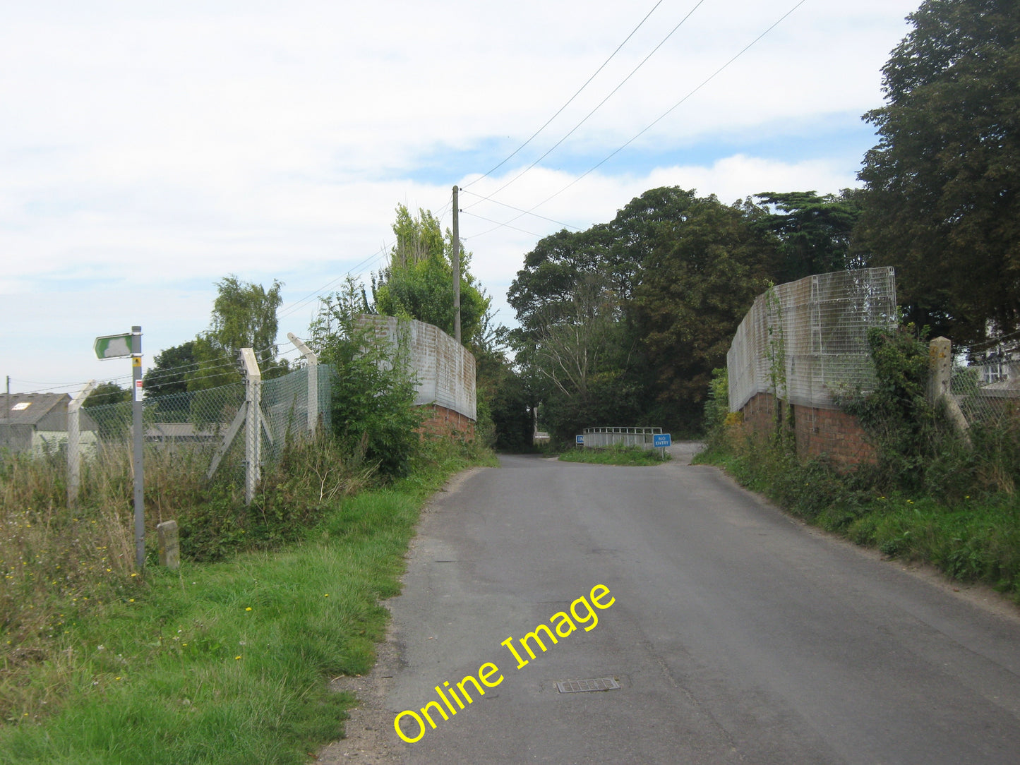 Photo 6x4 Ratling Road Bridge over the railway Adisham Ratling Road leads c2010