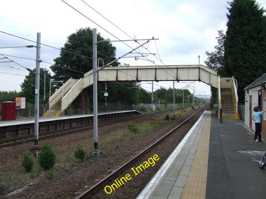 Photo 6x4 Hillington East railway station Cardonald Looking towards Cardo c2010