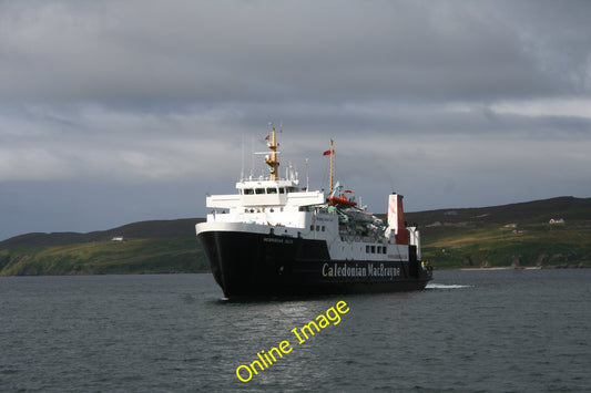 Photo 6x4 MV Hebridean Isles Port Ellen\/Port Eilein Approaching Port Ell c2010