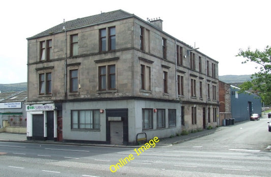 Photo 6x4 MacDougall Street Greenock\/NS2776 Leads to Cartsdyke railway s c2010