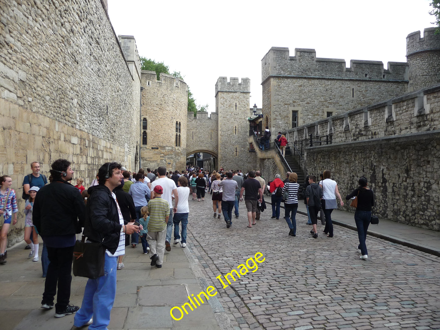 Photo 6x4 London : Tower Hamlets - Tower of London Today the Tower of Lon c2010