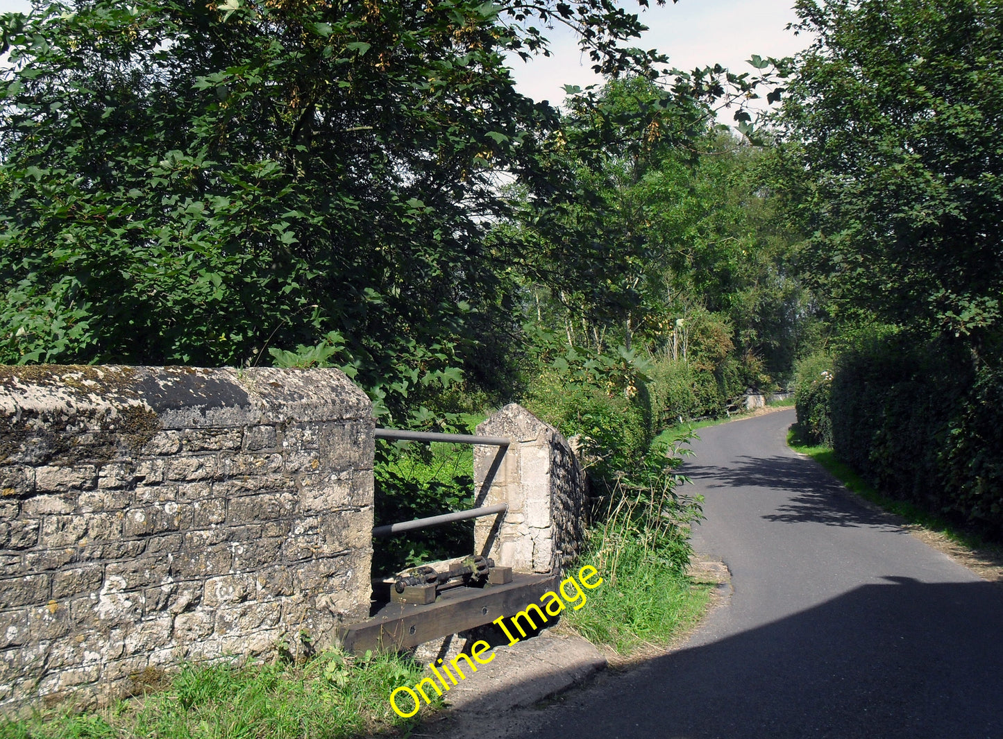 Photo 6x4 Sluice Gear, Cuddesdon Mill Great Milton This is on the upstrea c2010